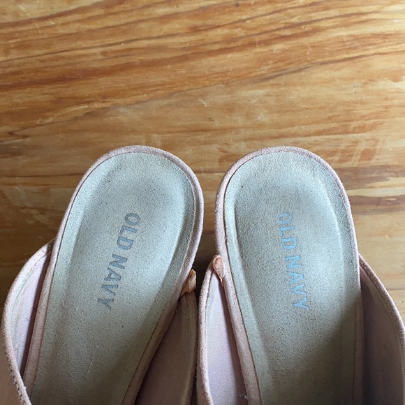 Old Navy Blush Slip On Mules - Picture 9 of 14